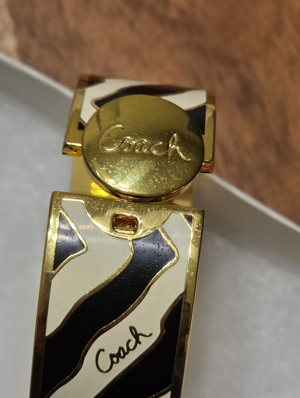 Coach Zebra Print Hinged Bangle Bracelet Vintage Fashion Jewelry Accessories - Picture 5 of 10